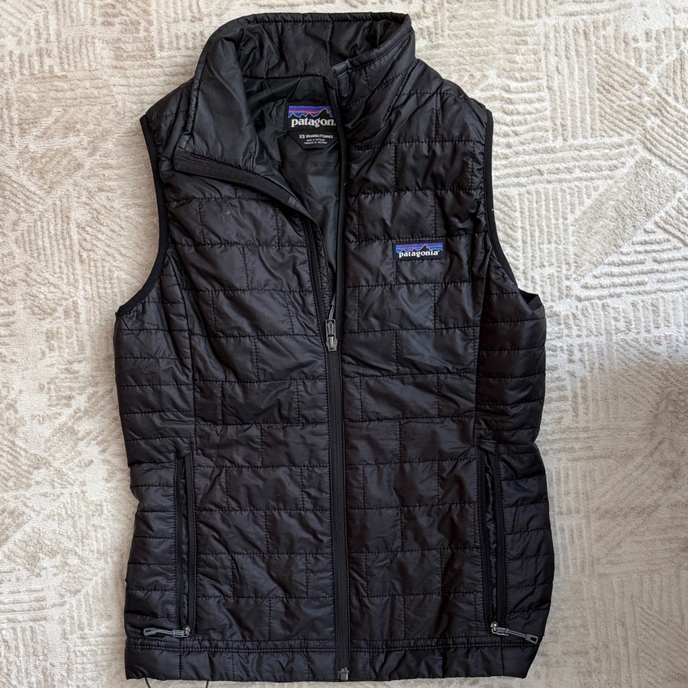 Patagonia Black Insulated Vest